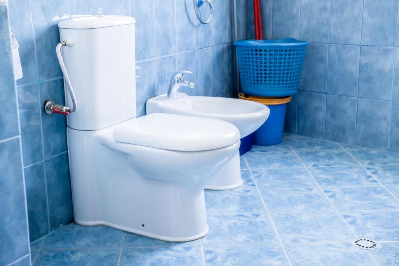 טיראנה City Center Two Private Bedrooms Near Scanderbeg Square On Shared Apartment מראה חיצוני תמונה