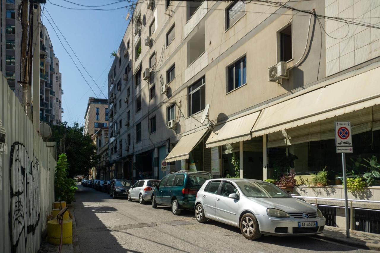 טיראנה City Center Two Private Bedrooms Near Scanderbeg Square On Shared Apartment מראה חיצוני תמונה